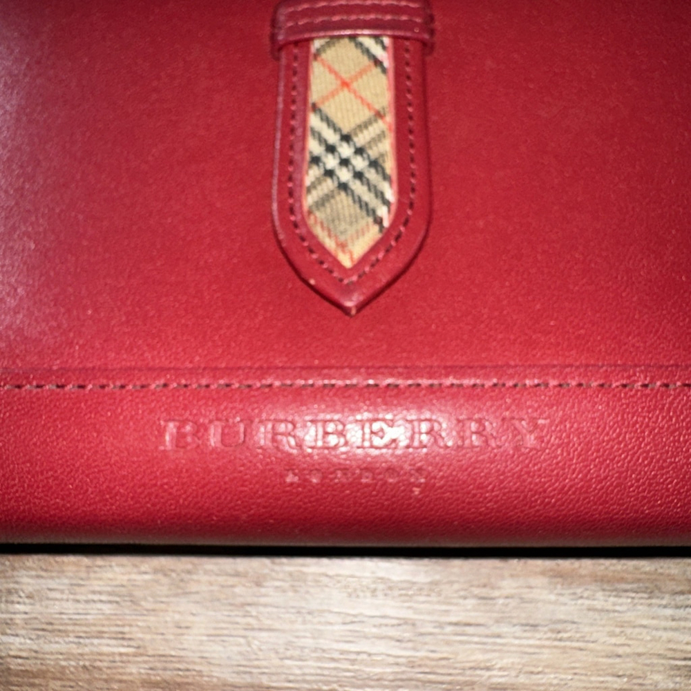 Burberry Organizer In Great Condition With Authenticity Certificate - Picture 3 of 10